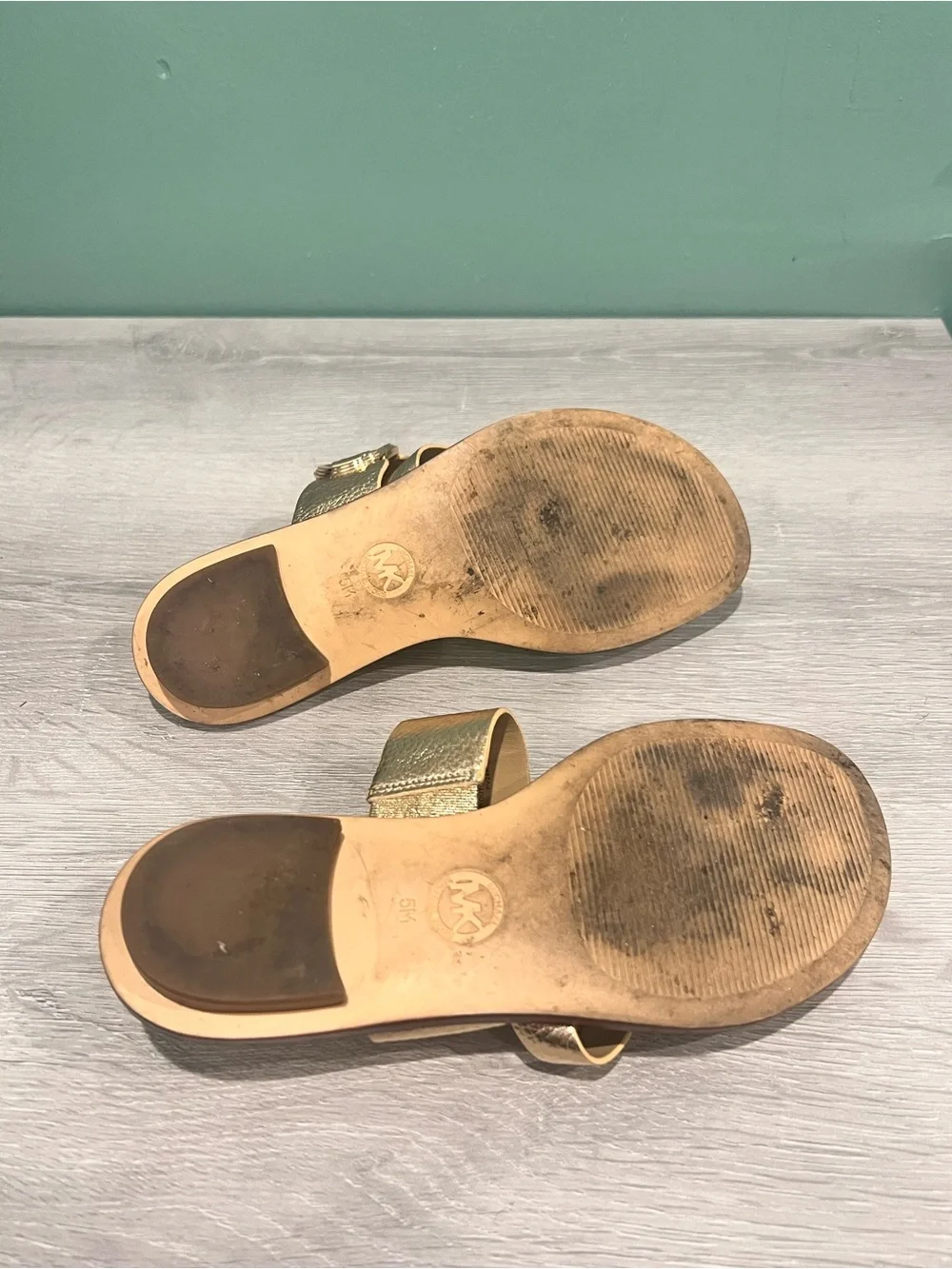 Michael Kors Gold Metallic Logo Slide Sandals Women’s Size 5M
